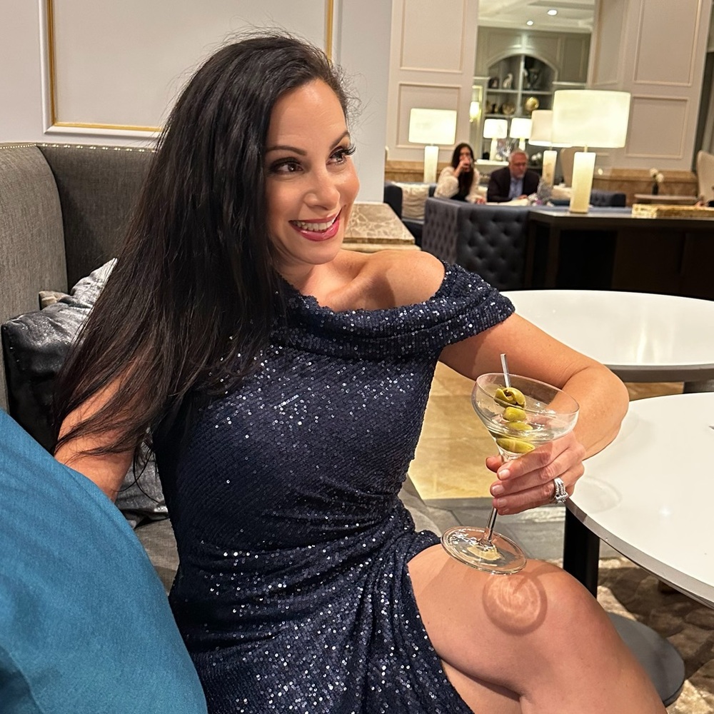 Meet your Posher, Angela